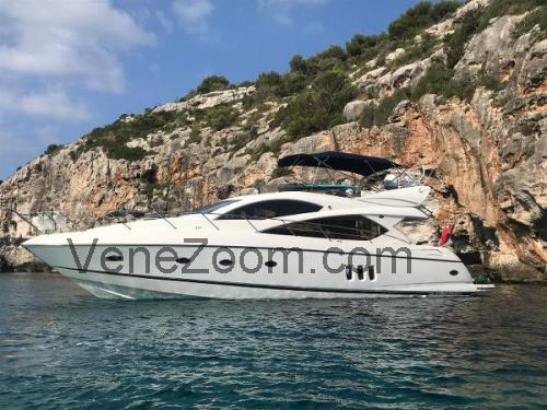 Tekniset tiedot ja arvostelut